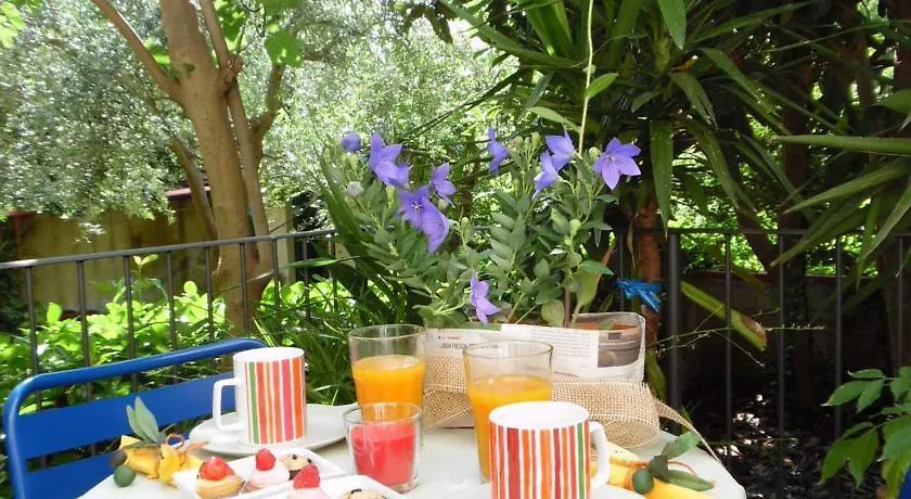 Garden In Florence Italie